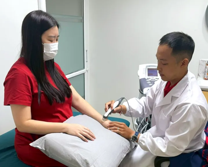 Physical Therapy - Wrist treatment